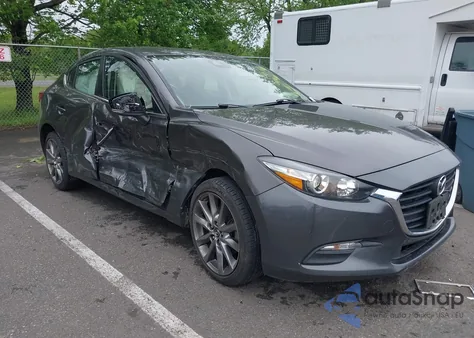 2018 Mazda Mazda3 Touring из США, поврежденный, VIN 3MZBN1V31JM268280